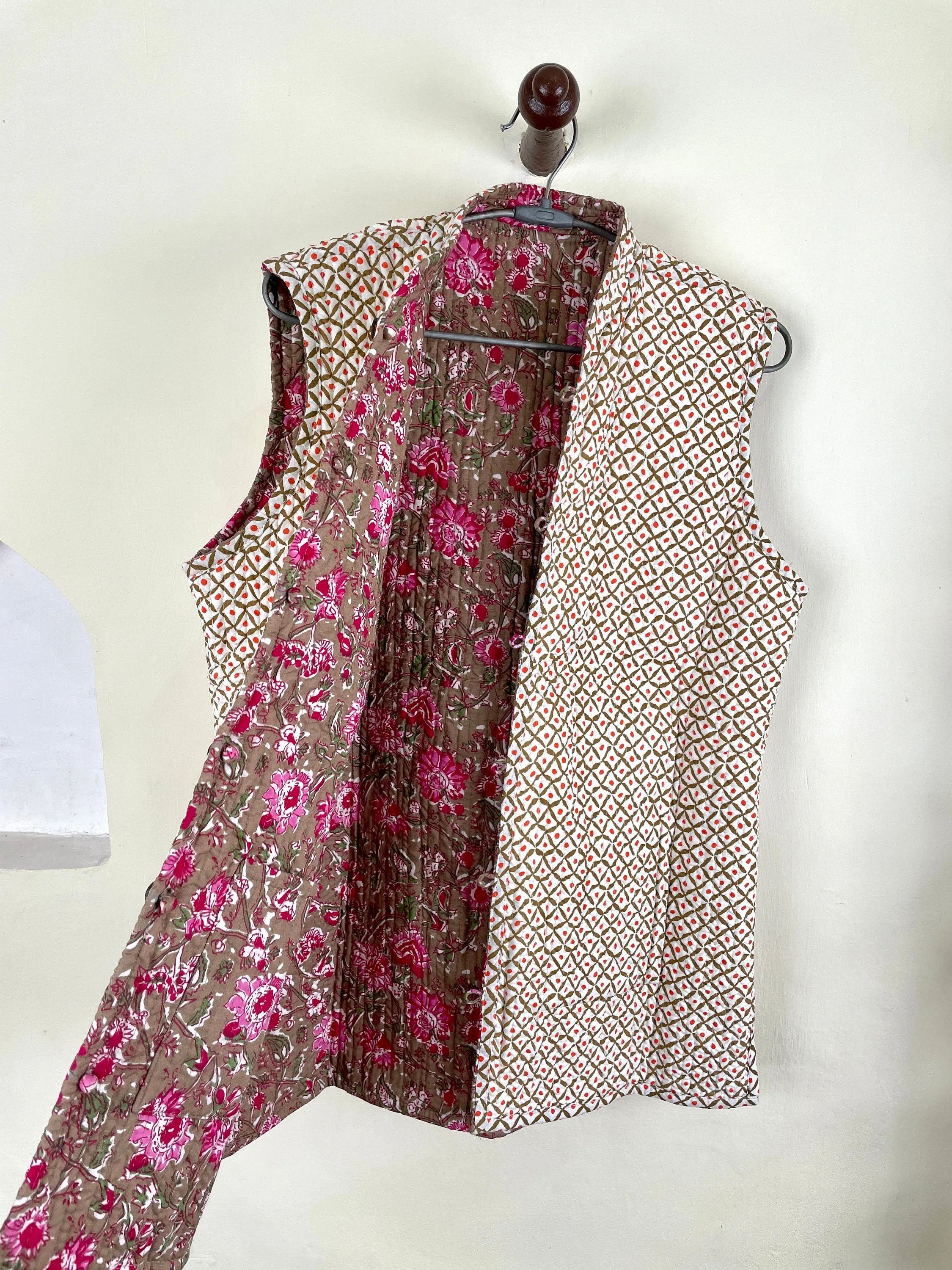 Indian Handmade Quilted Cotton Fabric Jacket Stylish Brown & Pink Floral Women's Sleeveless Vest, Reversible Waistcoat for Her